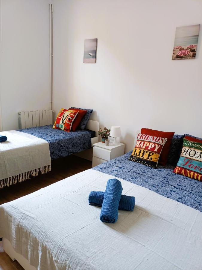 Private Rooms In Born Barcelona Exterior foto